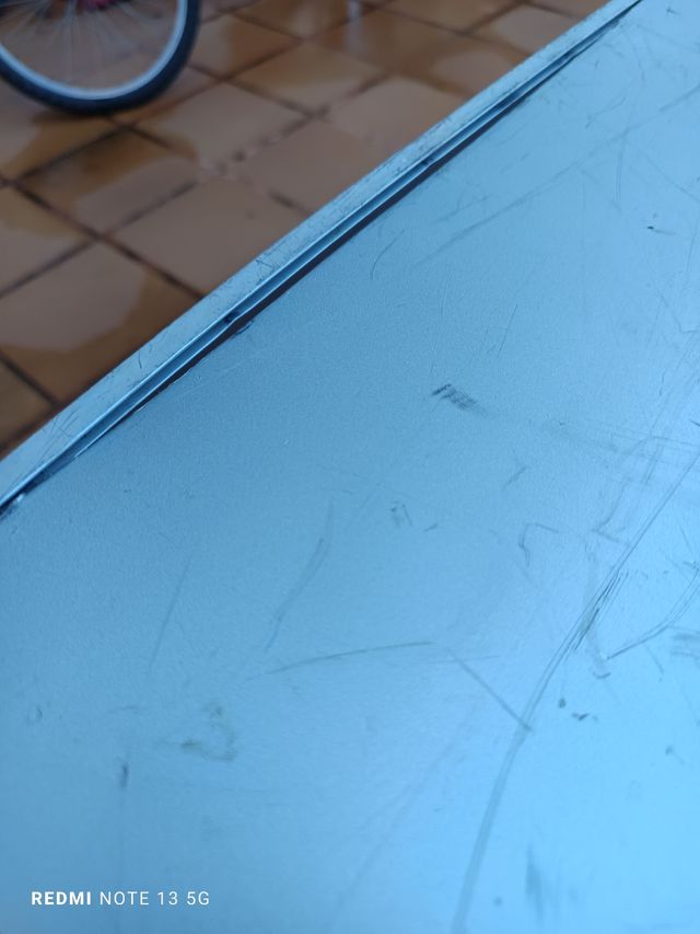 Mesa desplegable en buen estado