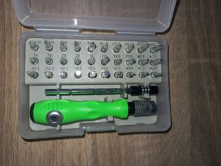 Juego destornillador de precisión.