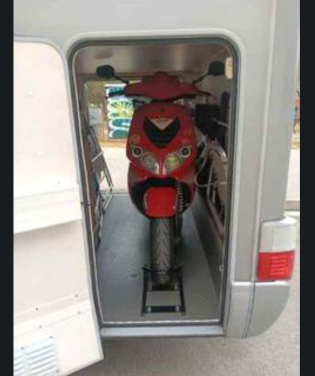 Rampa moto, para autocaravana y furgoneta. 200 kg