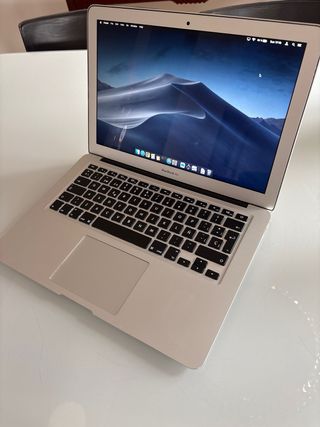 MacBook Air 13” (Mid 2013) - 4GB RAM, 128GB SSD