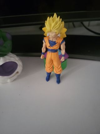 Dragon Ball Z Gashapon Goku Super Saiyan 2