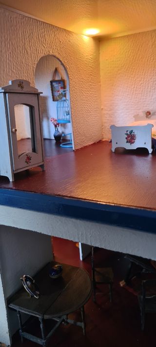 Casita de muñecas antigua 14