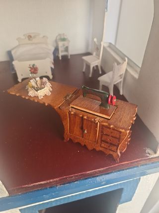 Casita de muñecas antigua 14