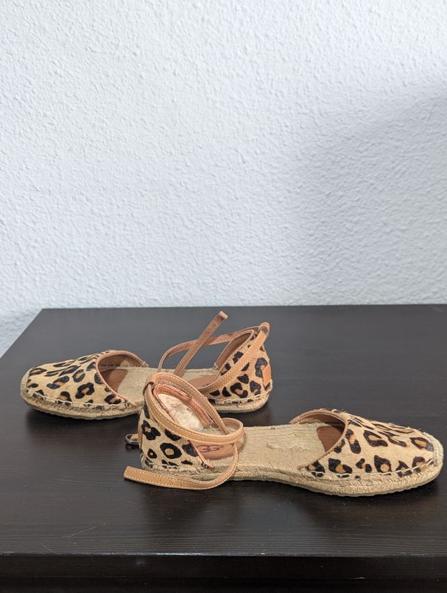 Esparteñas UGG animal print
