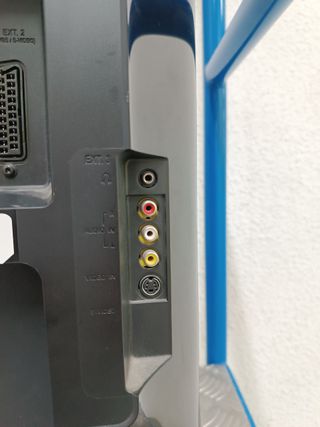 TV Phillips 20" LCD / FLAT TV