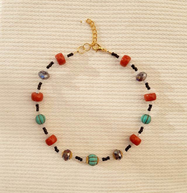 Collana con cristalli viola e turchese