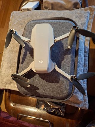 DRON DJI MINI