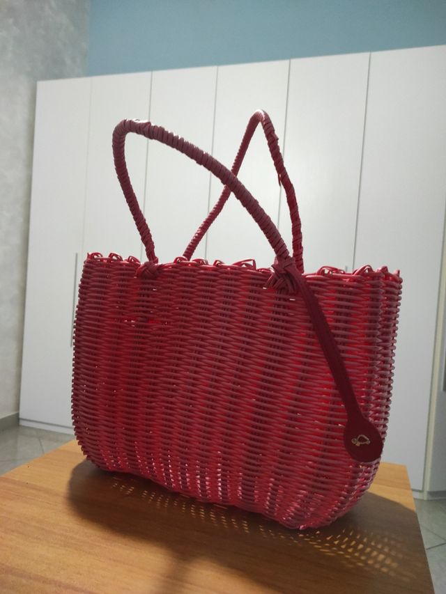 Borsa in plastica intrecciata carpisa
