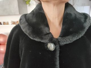 Pelliccia ecologica nera