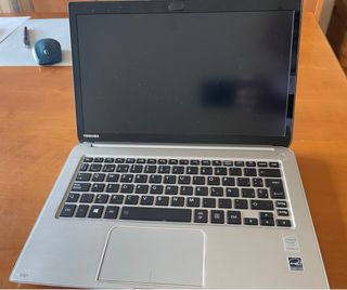Portatil Toshiba Kira 11”