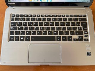 Portatil Toshiba Kira 11”