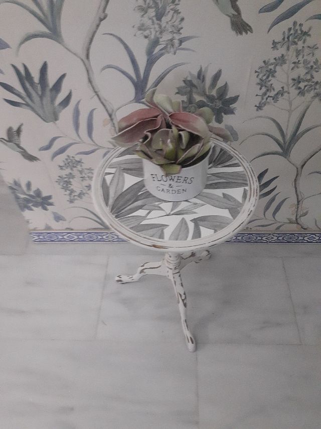 MESA VELADOR RENOVADA