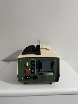 Proyector diapositivas antiguo