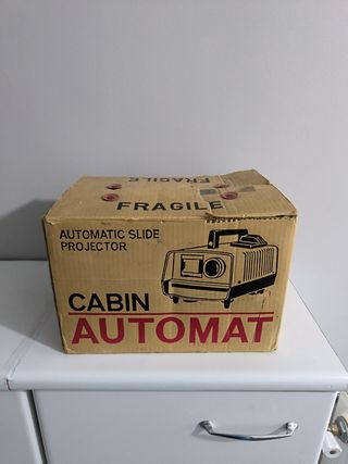 Proyector diapositivas antiguo