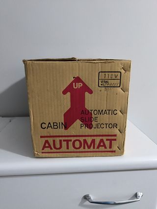 Proyector diapositivas antiguo