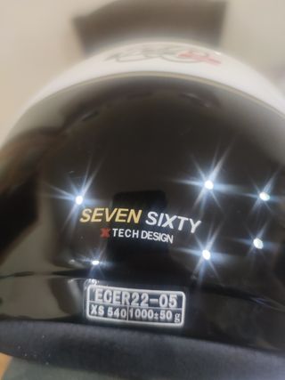 Casco semi nuevo