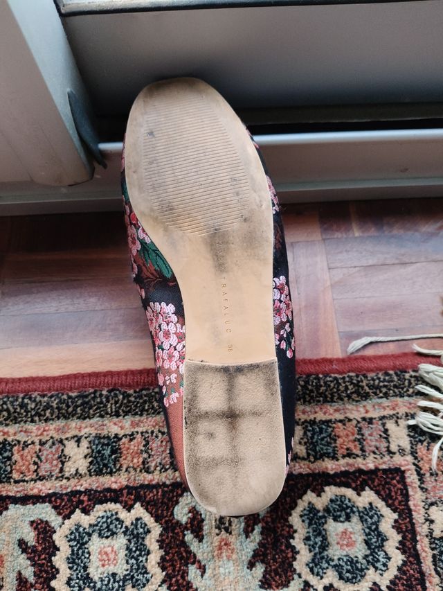 Bonitos zapatos diferentes