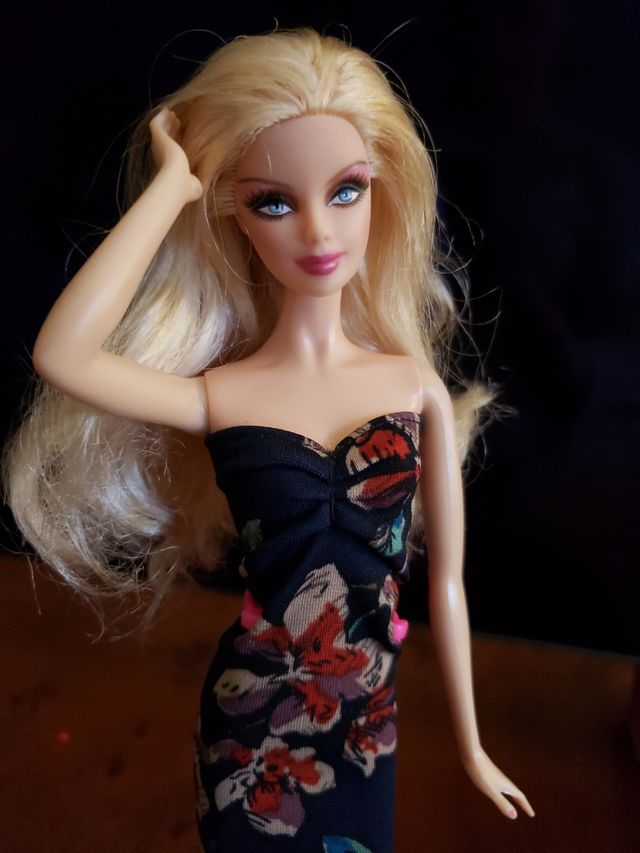 Muñeca Fashion Barbie modelo. Edicion especial