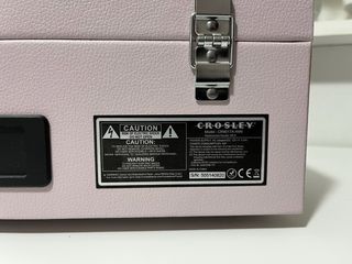 Tocadiscos Crosley Voyager Bluetooth rosa amatista