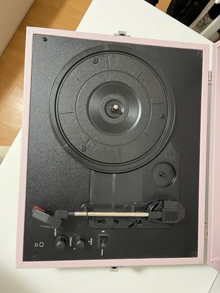 Tocadiscos Crosley Voyager Bluetooth rosa amatista