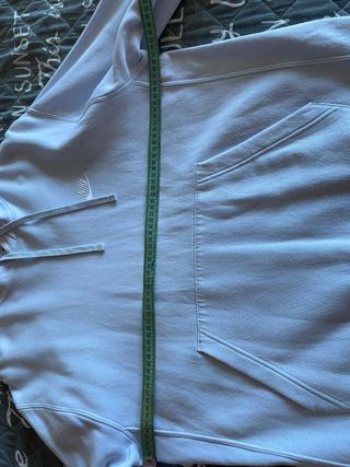 Sudadera nike blanca talla M. medidas en las fotos