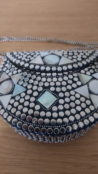 Bolso clutch nacar plateado