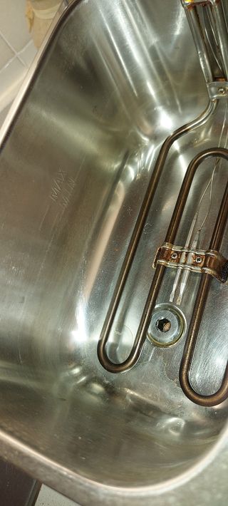 Freidora aceite 4l con grifo
