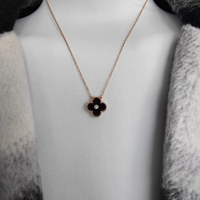 Collar trebol Van cleef and Arpels