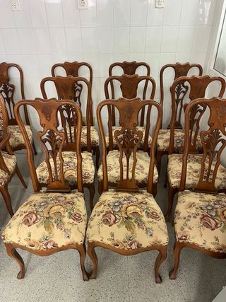 Mesa 10 sillas  2 sillones comedor vintage