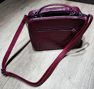 Bolso de calle con asa y bandolera