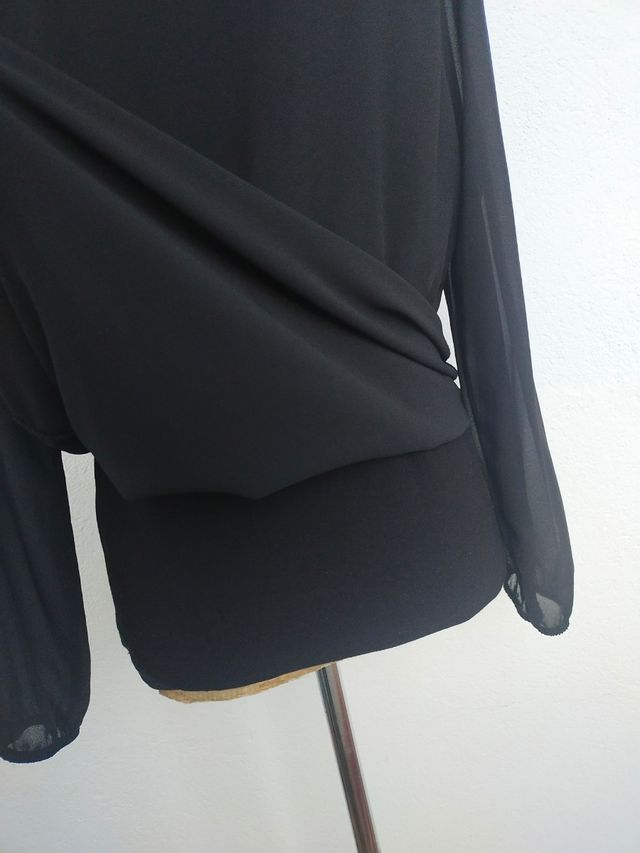 Blusa negra
