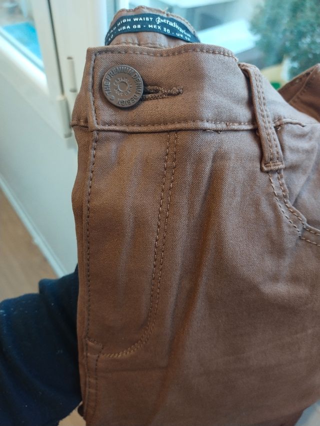 Pantalón Stradivarius