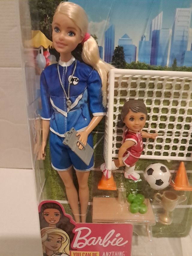 Barbie futbolista entrenadora