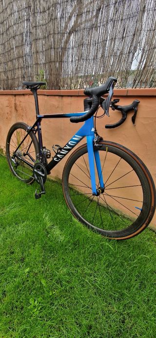 Canyon CF SLX 8.0 Di2 Movistar Team