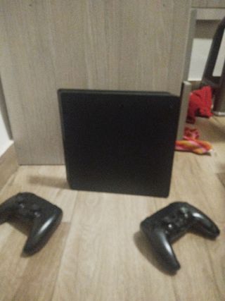 PS4 Slim 500 GB
