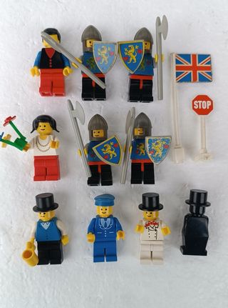 Lego Classic Town 1592 Town Square Castle scene an