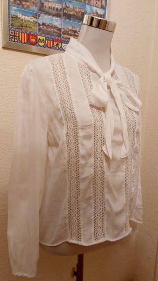 Blusa lazo Zara