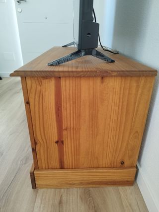 Mueble para TV de madera estilo rústico