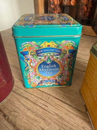 Latas de te ingles antiguas