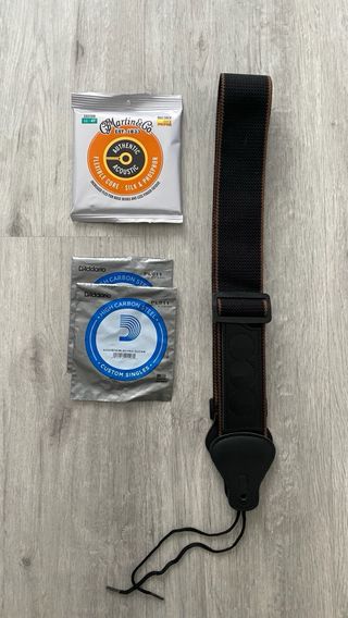 GUITARRA ELECTROACUSTICA CORT NUEVA CON FUNDA