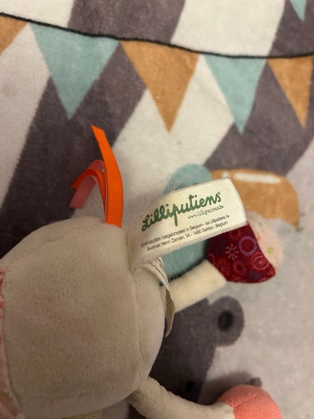 Peluche y mordedor Lilliputiens Louise