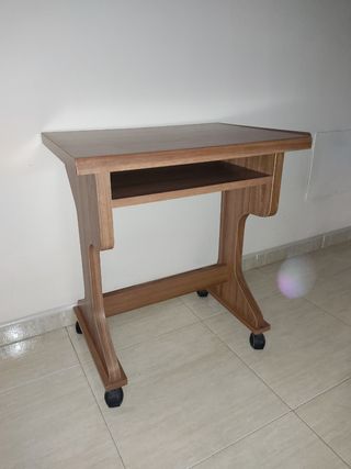 Mesa auxiliar