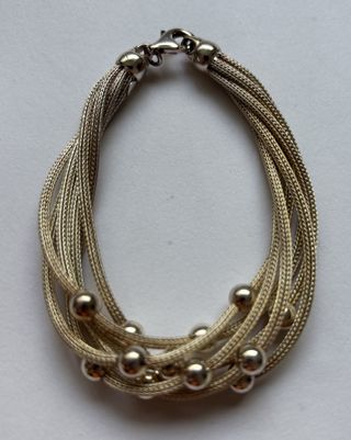 Pulsera de plata.