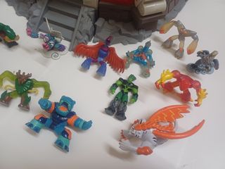 castello gormiti + 12 gormiti