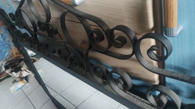 Specchio in ferro battuto artigianale