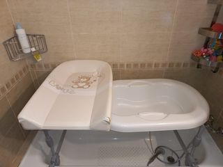 Cambiador y bañera bebe
bebé. 