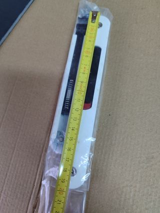 Cierre uñero para ventanas o balconeras correderas