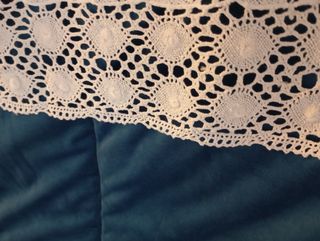 Copriletto o copri tavolo all' uncinetto