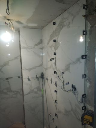 Alicatador y solador profesional