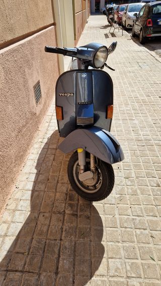 Vespa 200 iris